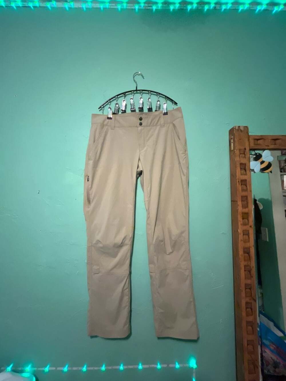 Columbia Women's Khaki Hiking Pants with Zip Pockets